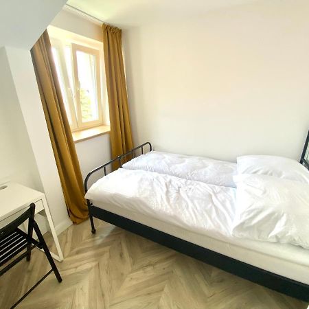 Apartament Sanok-Z Widokiem Na Rynek I Tarasem Exterior photo