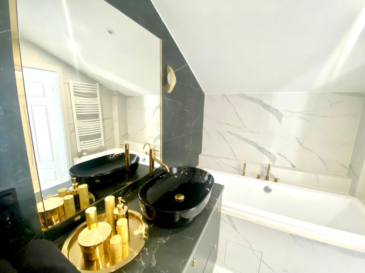 Apartament Sanok-Z Widokiem Na Rynek I Tarasem Exterior photo